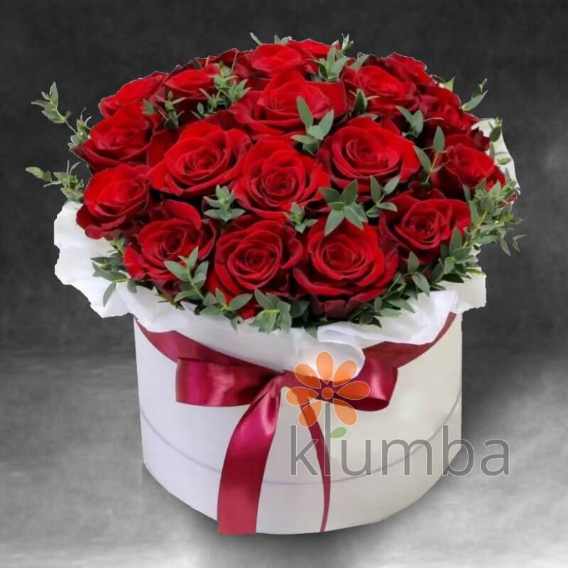 Красные розы в коробке. Закажи этот FLOWERBOX в нашем онлайн магазинедоставки цветов по Риге и Латвии