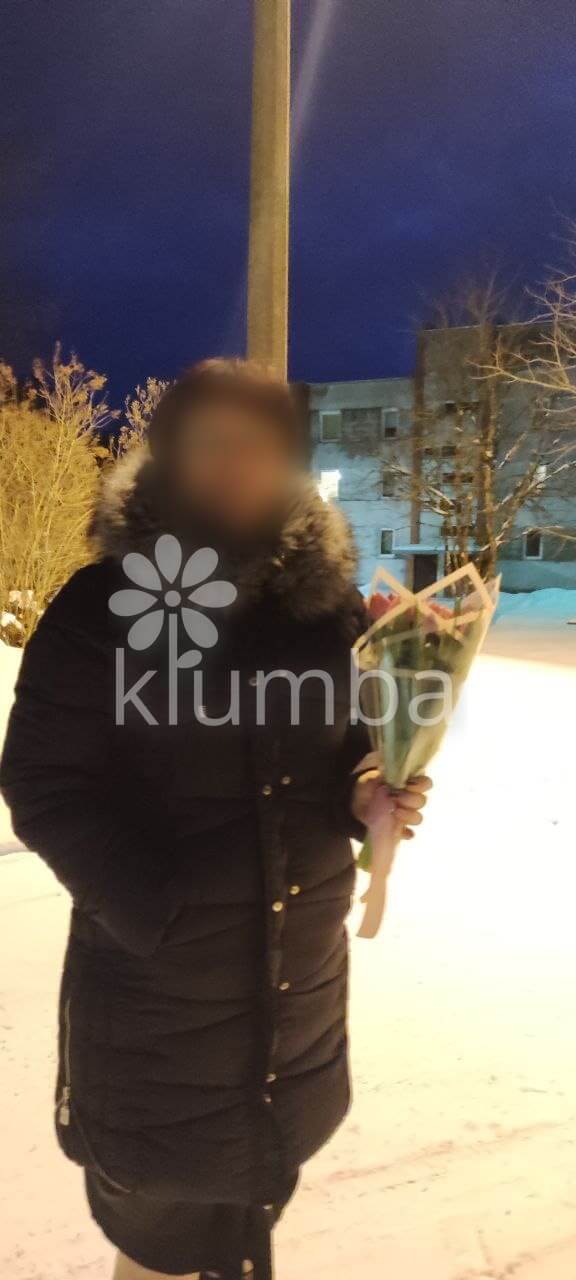 Доставка цветов в город Mālpils (незабудкипионовидные тюльпаны)